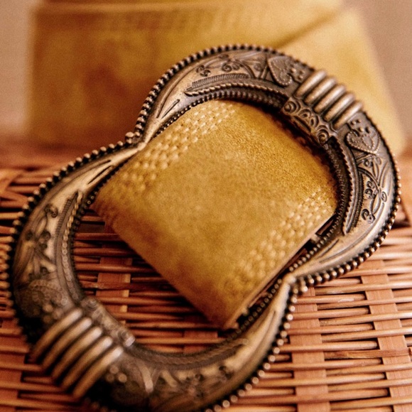 Sezane Accessories - Sezane Gaia Belt in Honey - Size 90 (M)